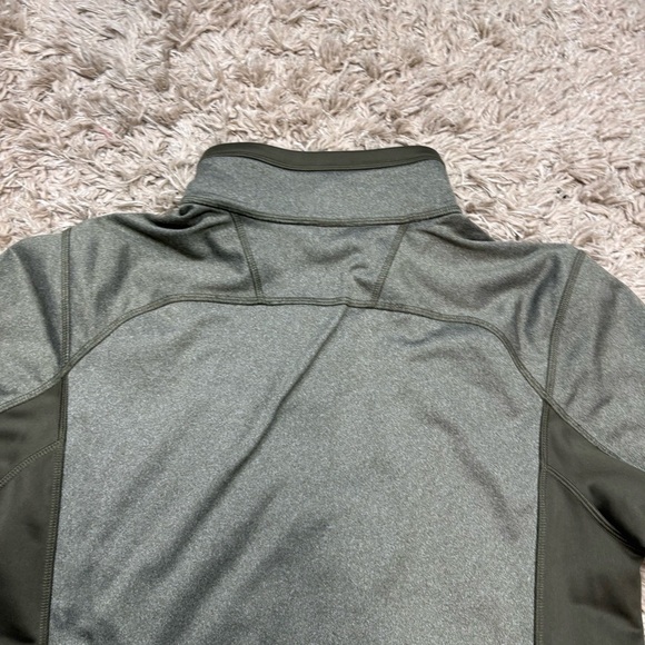 The North Face Green Quarter-Zip Pullover - Picture 4 of 10